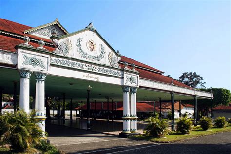 Keraton Yogyakarta! Ontdek de Historische Pracht en Culturele Schatten van deze Javaanse Woning